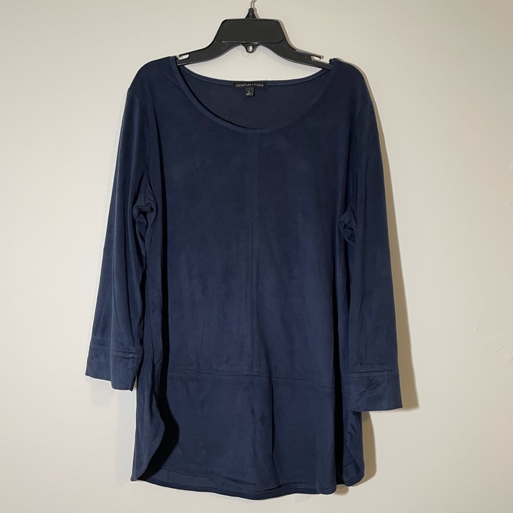 Navy suede-like tunic top